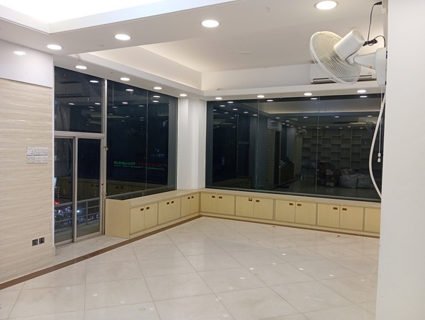 Commercial Office Space 2000 Sft Ready for Rent