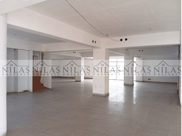 Ground Floor Café/Showroom 3800 Sft Space for Rent in Dhanmondi