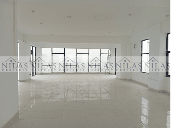 Splendid Modern 2500 Sft Commercial Office Space Rent