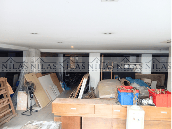 Ground Floor 10000 Sft Retail/Warehouse Space for Rent