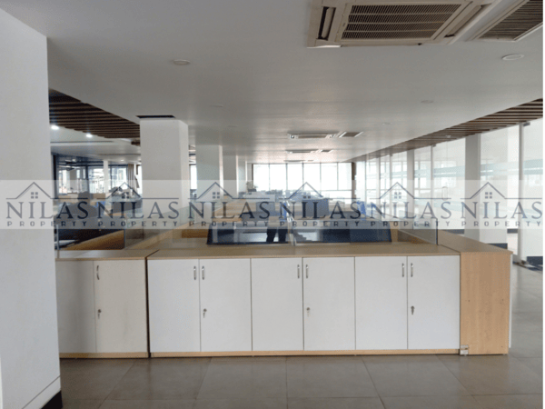 1st Floor Semi Decorated 8000 Sft Office Space for Rent