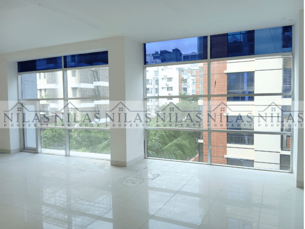 VIP Position Office/Restaurant Commercial Space for Rent